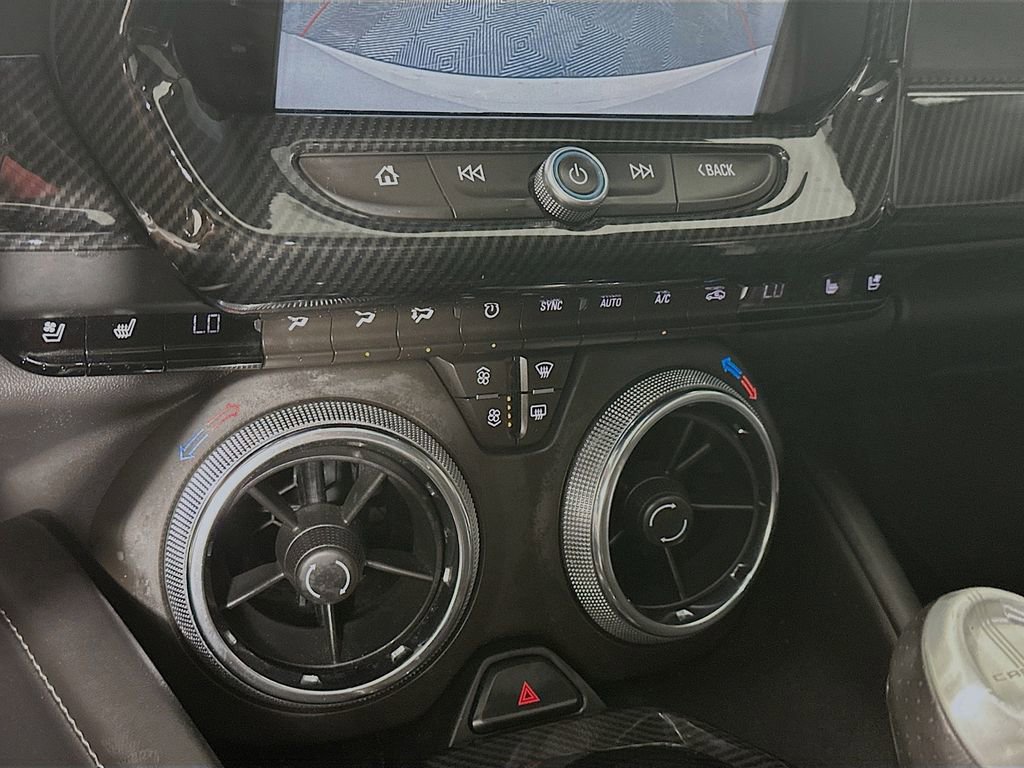 Used 2018 Chevrolet Camaro SS image 17