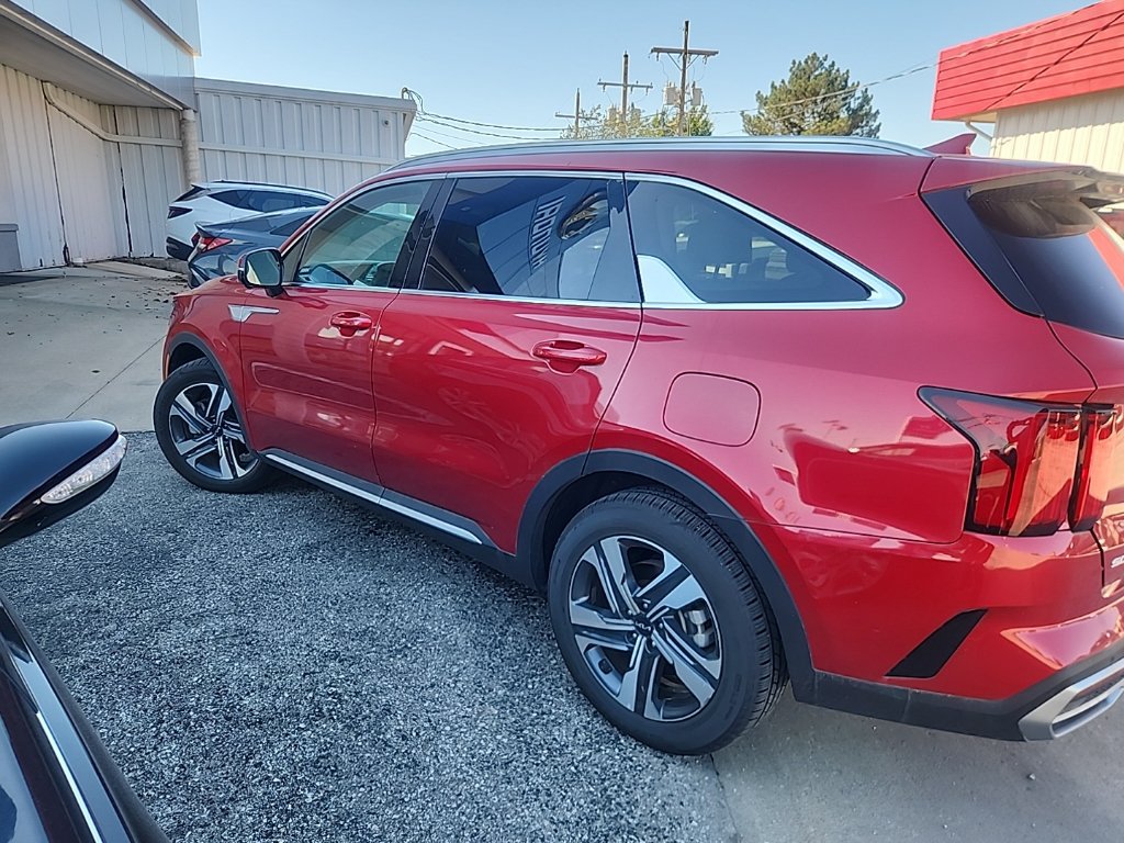 Used 2023 Kia Sorento SX Prestige w/ Panoramic Sunroof Package AWD/4WD image 19