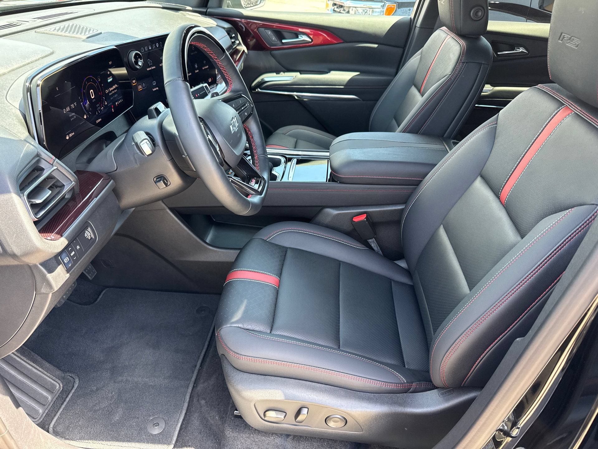 Used 2026 Chevrolet Traverse RS FWD image 20