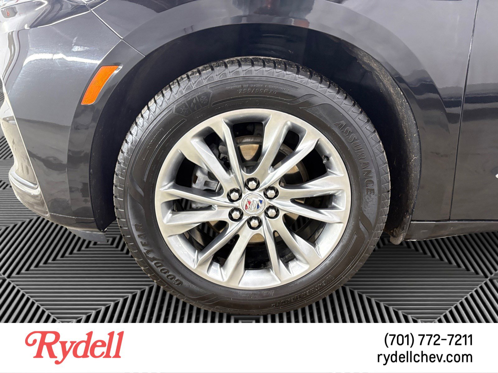 Used 2024 Buick Enclave Avenir w/ Avenir Technology Package AWD/4WD image 9