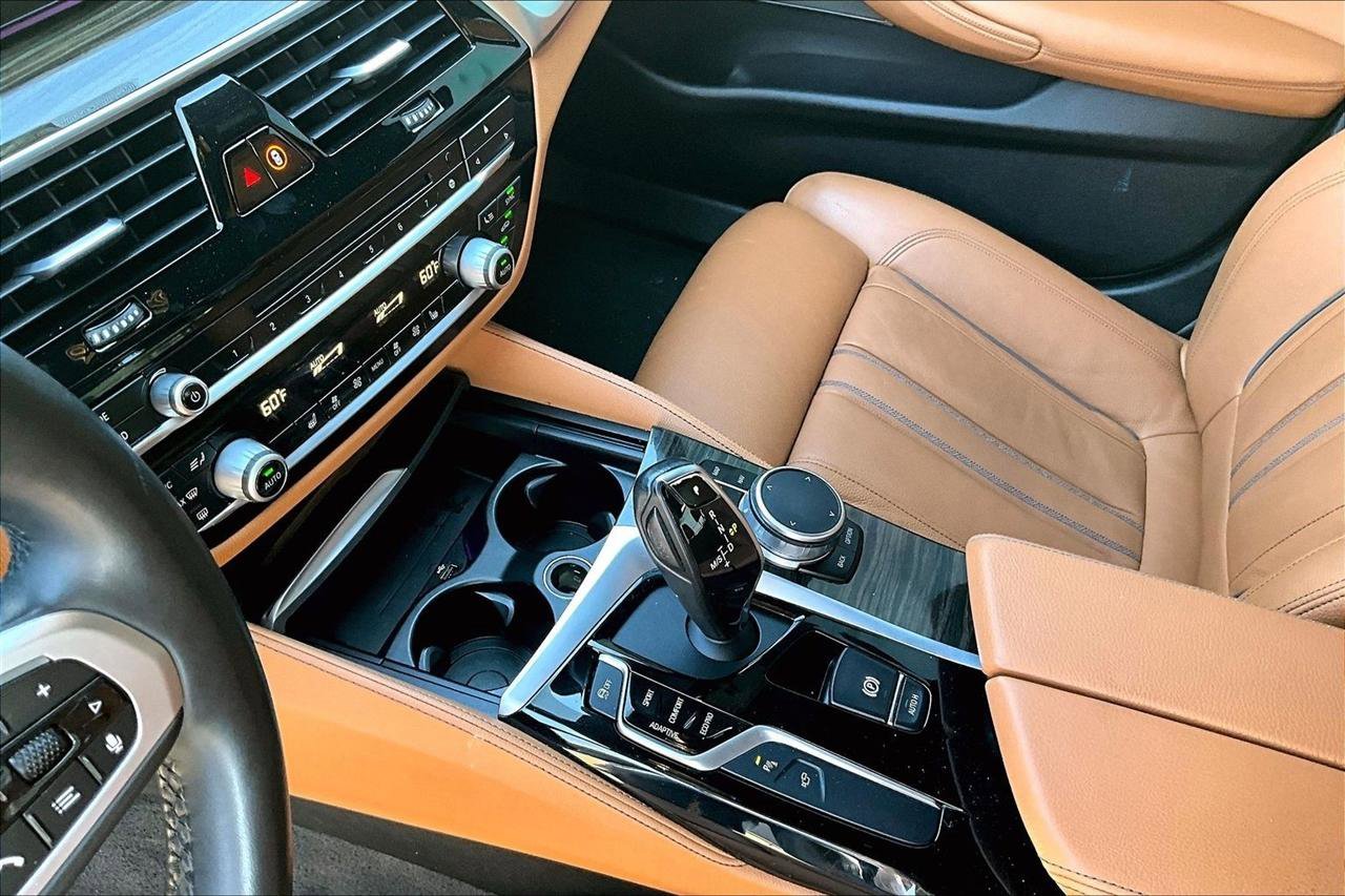 Used 2019 BMW M550i xDrive image 18