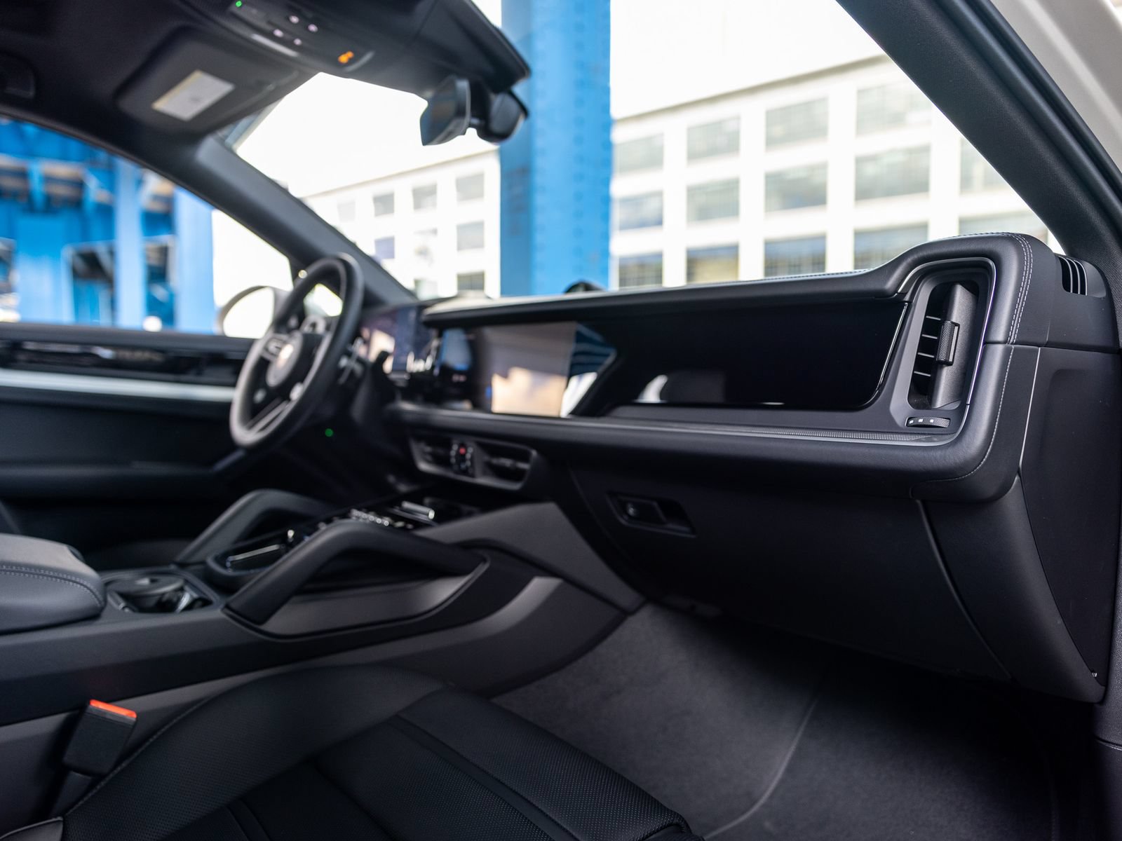 New 2026 Porsche Cayenne Coupe AWD/4WD image 34