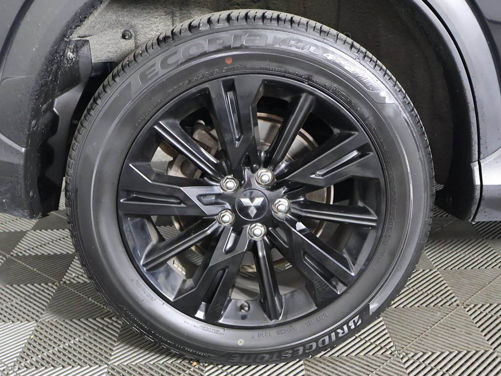 Used 2023 Mitsubishi Eclipse Cross LE image 17