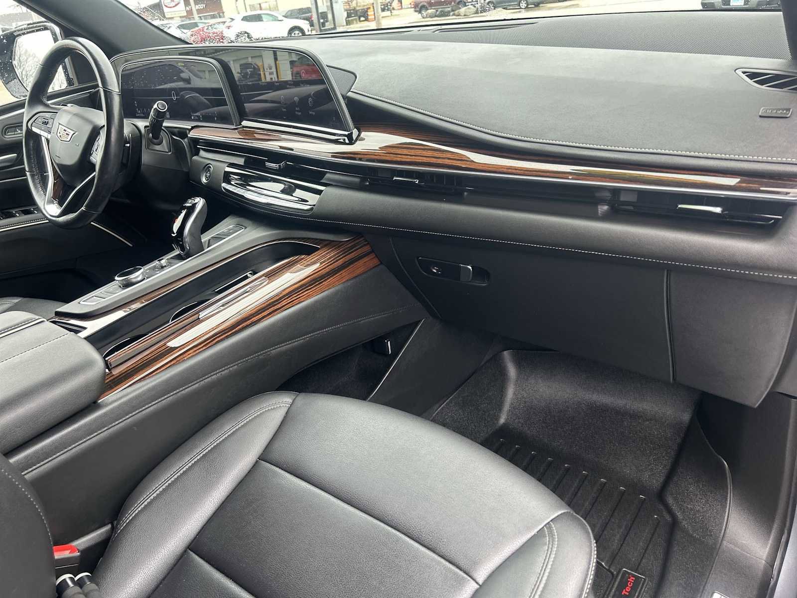 Used 2021 Cadillac Escalade Luxury image 28