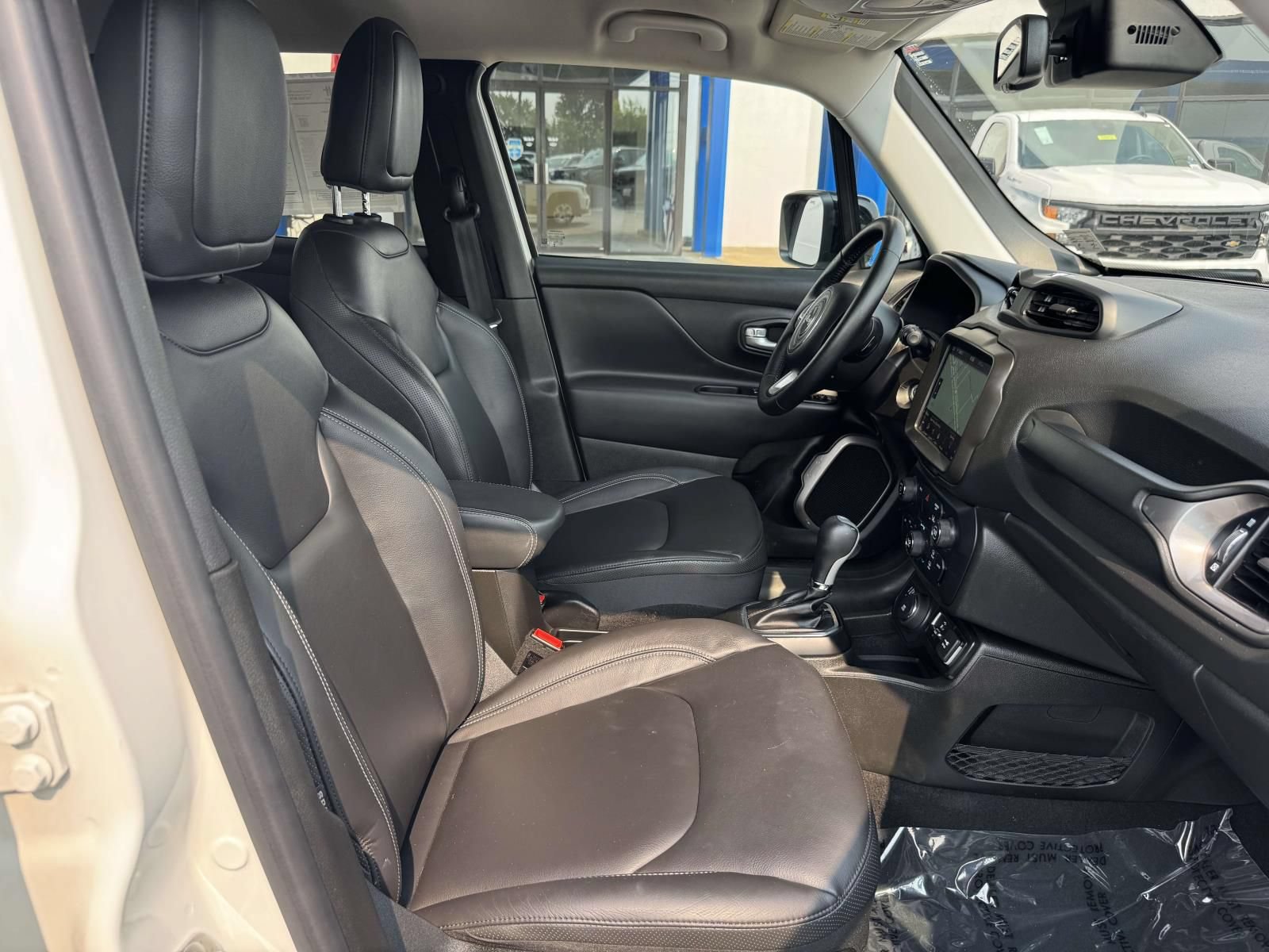 Used 2023 Jeep Renegade Limited AWD/4WD image 27