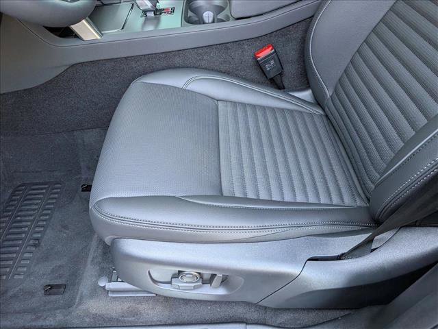 New 2026 Land Rover Discovery Sport Landmark image 4