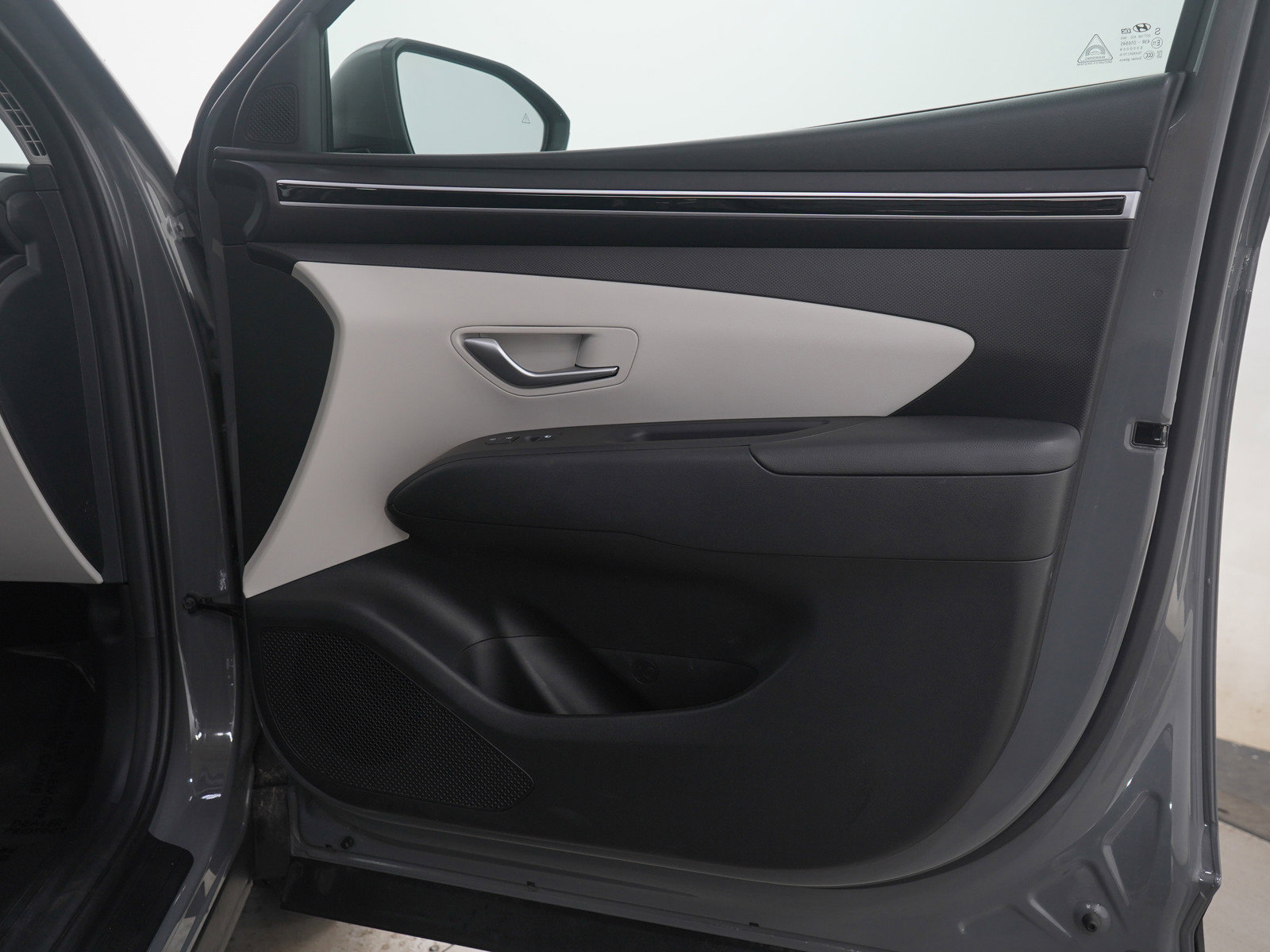 Used 2024 Hyundai Tucson SE image 9