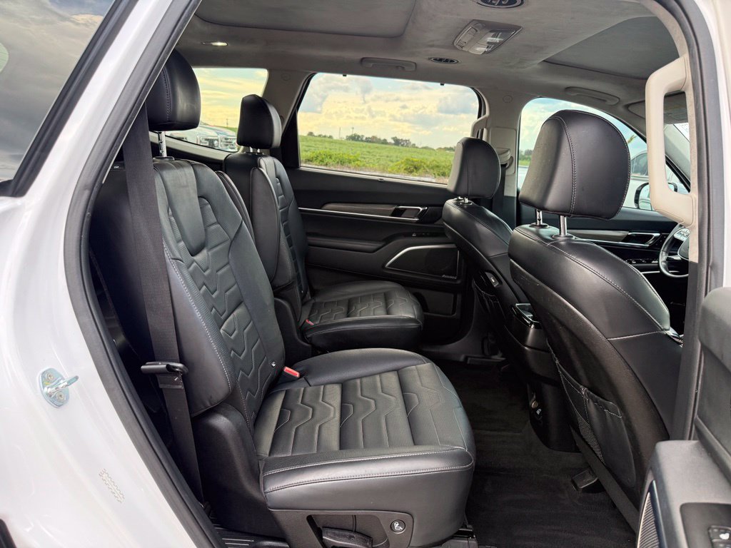 Used 2022 Kia Telluride SX w/ SX Prestige Package AWD/4WD image 22
