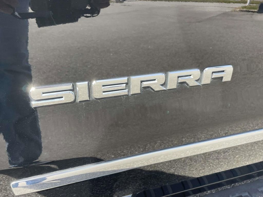 Used 2018 GMC Sierra 1500 SLT w/ SLT Premium Package image 9