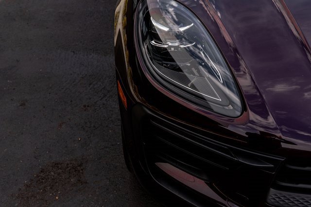 Used 2023 Porsche Macan w/ Premium Package Plus image 7