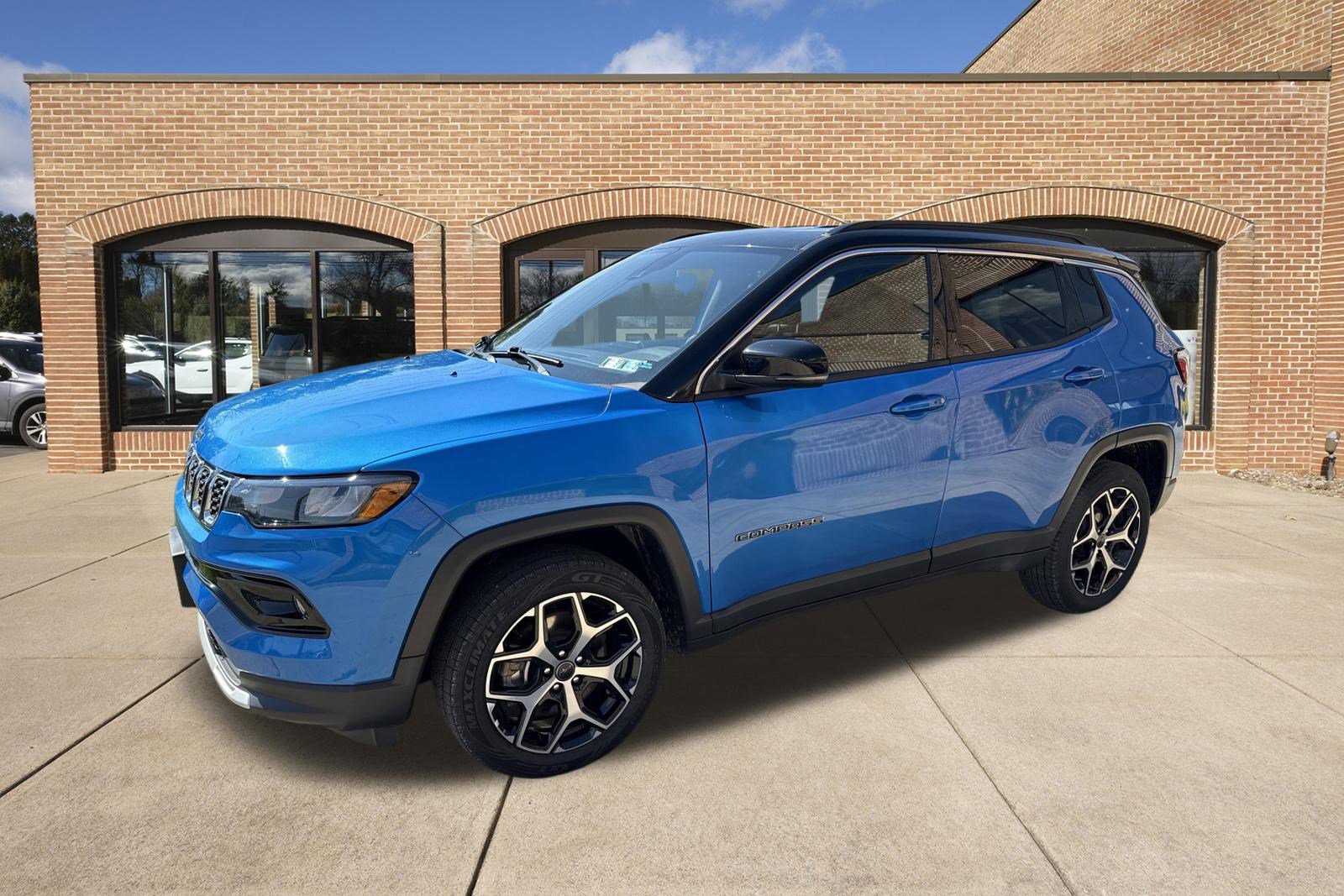 Used 2025 Jeep Compass Limited AWD/4WD image 8