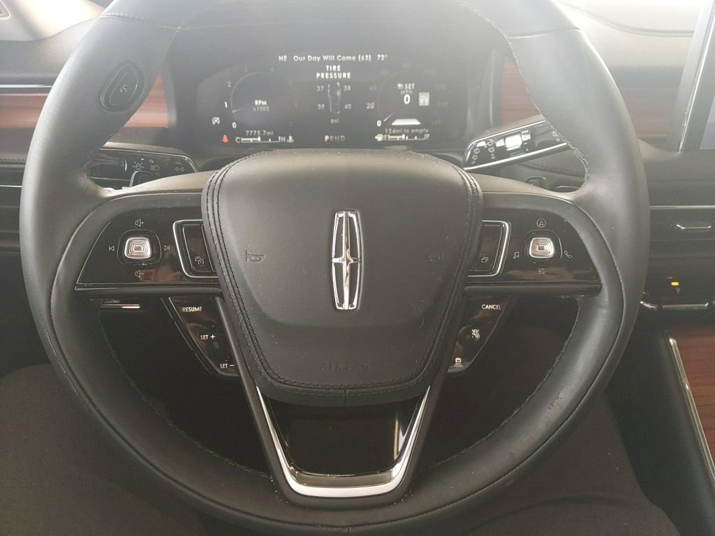 Certified 2024 Lincoln Aviator Reserve w/ Equipment Group 201A AWD/4WD image 17