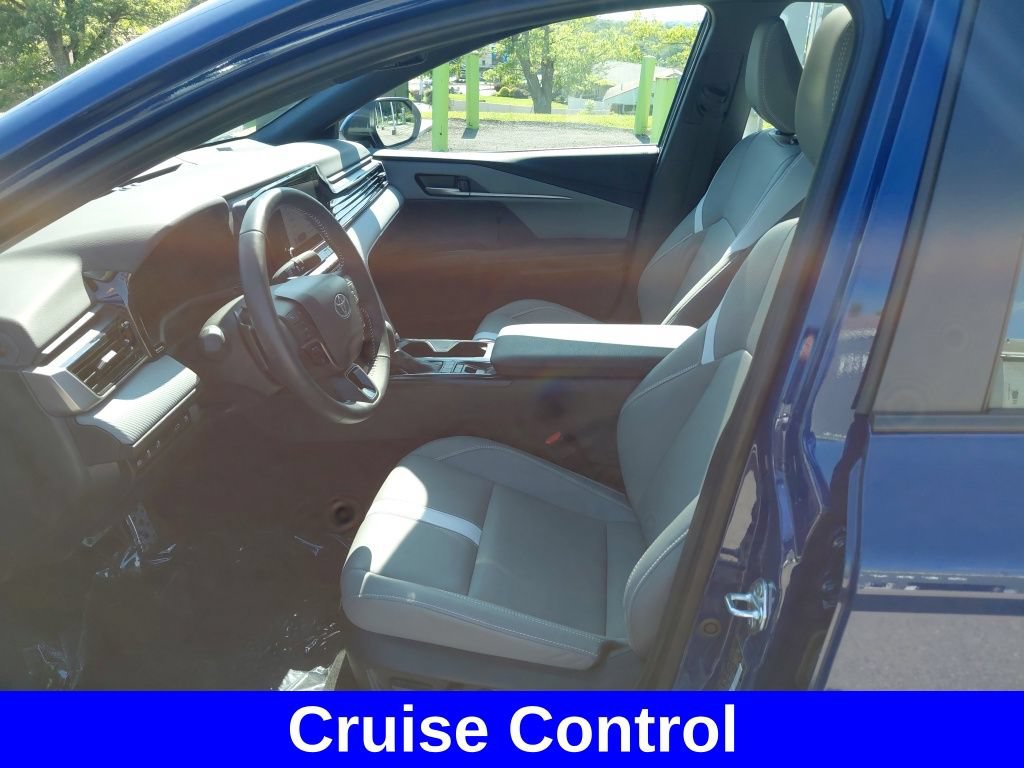 Used 2025 Toyota Camry SE w/ Convenience Package AWD/4WD image 23