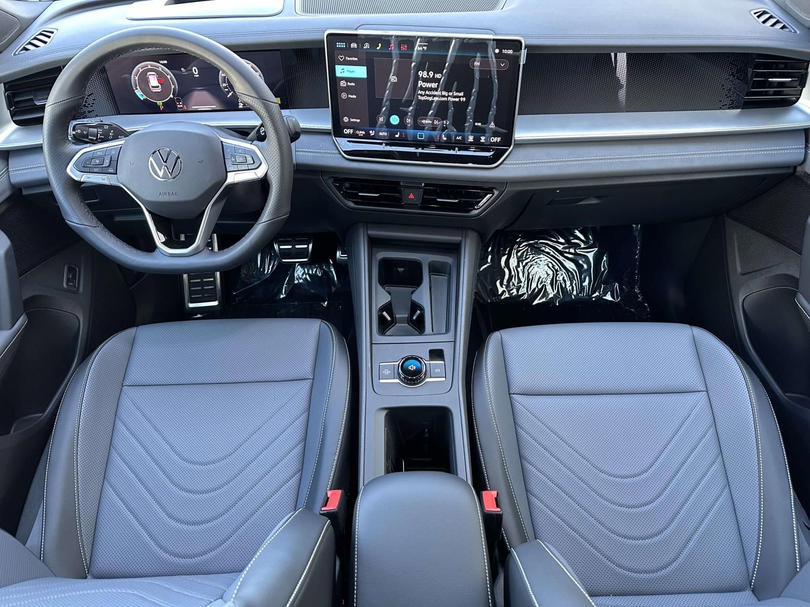 New 2026 Volkswagen Tiguan SE R-Line image 11