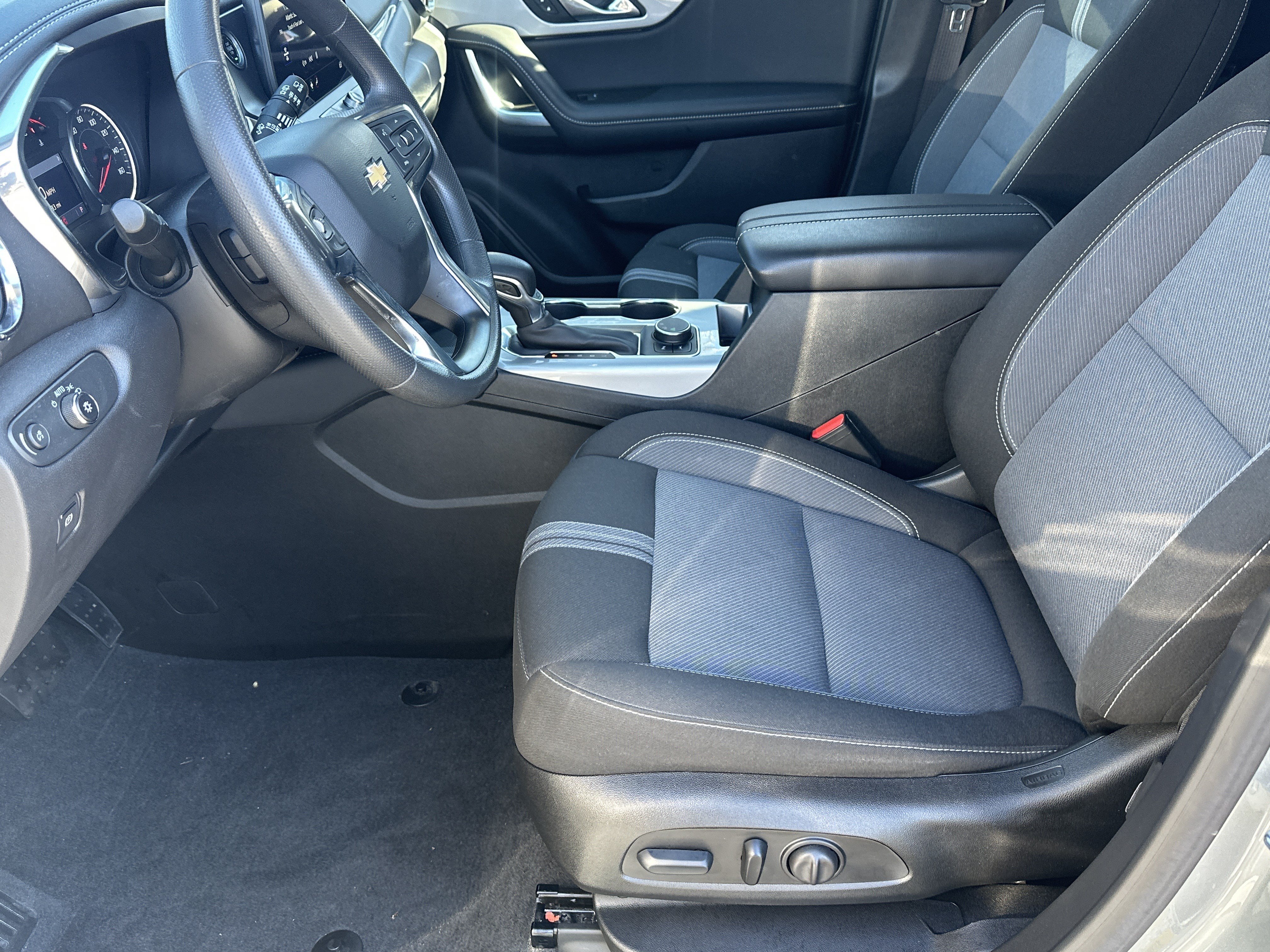 Certified 2024 Chevrolet Blazer LT w/ Convenience Package FWD image 9
