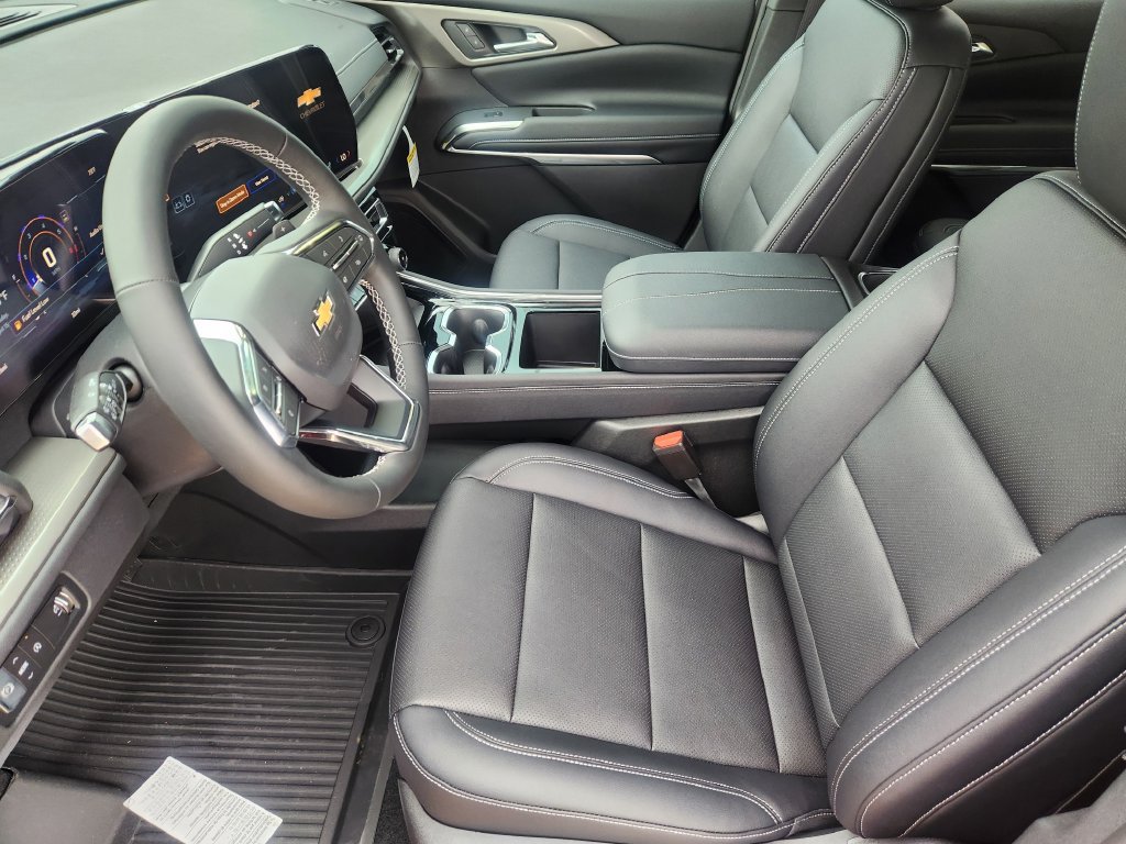 New 2026 Chevrolet Traverse LT w/ Driver Confidence Package FWD image 9