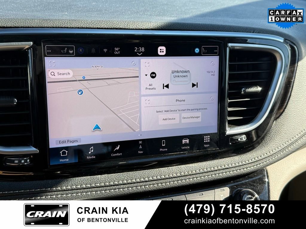 Used 2023 Chrysler Pacifica Limited image 16