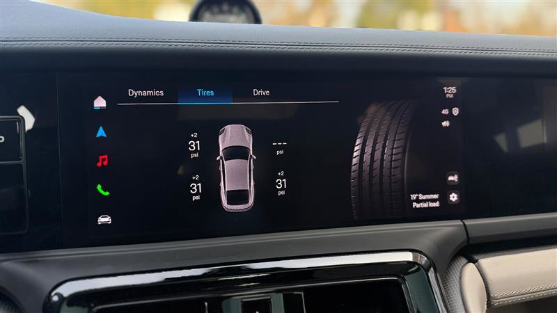 Used 2025 Porsche Panamera 4 image 39