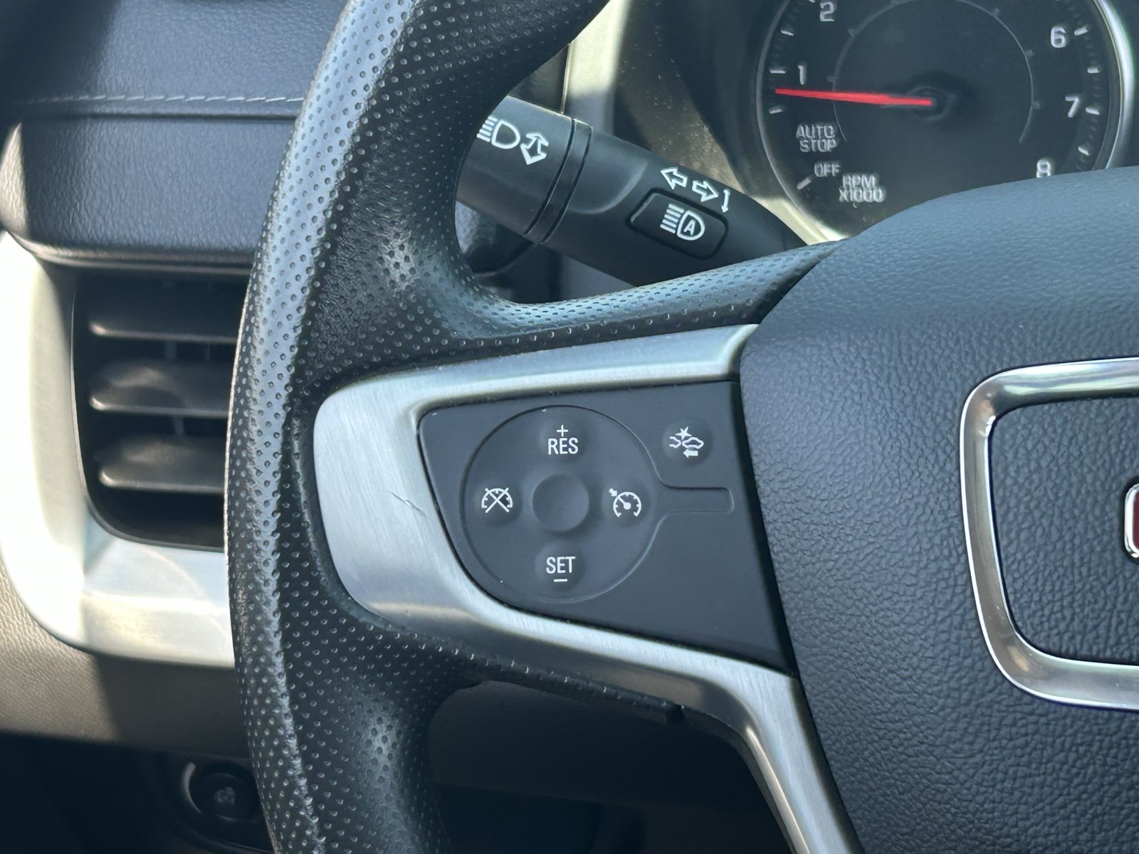 Certified 2024 GMC Terrain SLE FWD image 25