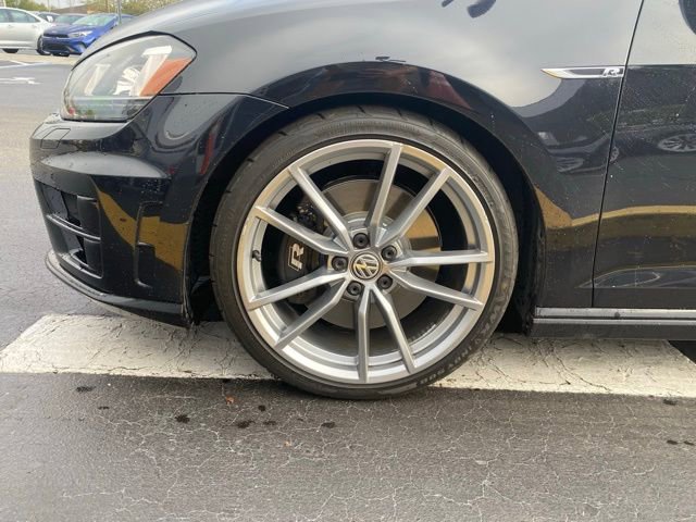 Used 2017 Volkswagen Golf R 4-Door AWD/4WD image 12