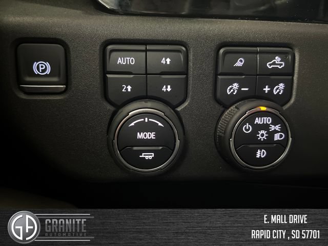 Used 2025 Chevrolet Silverado 1500 ZR2 w/ Technology Package AWD/4WD image 31