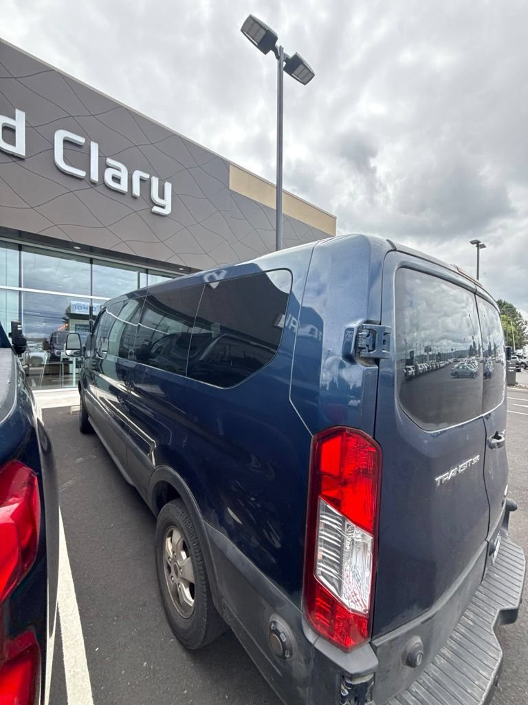 Used 2019 Ford Transit 350 XLT RWD image 7
