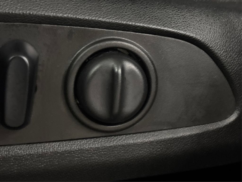 Used 2022 Chevrolet Equinox LT image 24