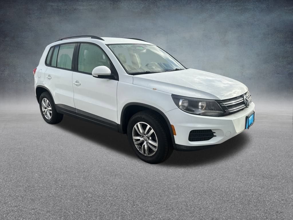 Used 2017 Volkswagen Tiguan S image 5