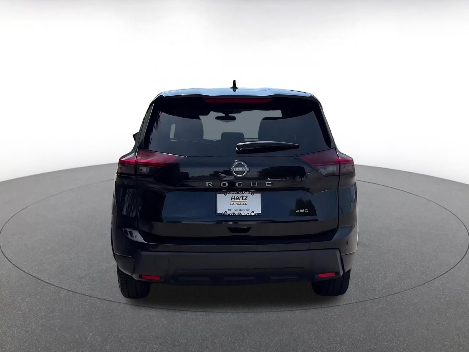 Used 2025 Nissan Rogue SV AWD/4WD image 10