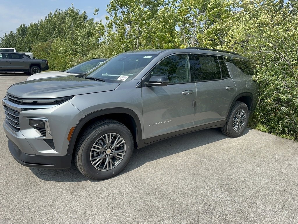 New 2026 Chevrolet Traverse LT image 9