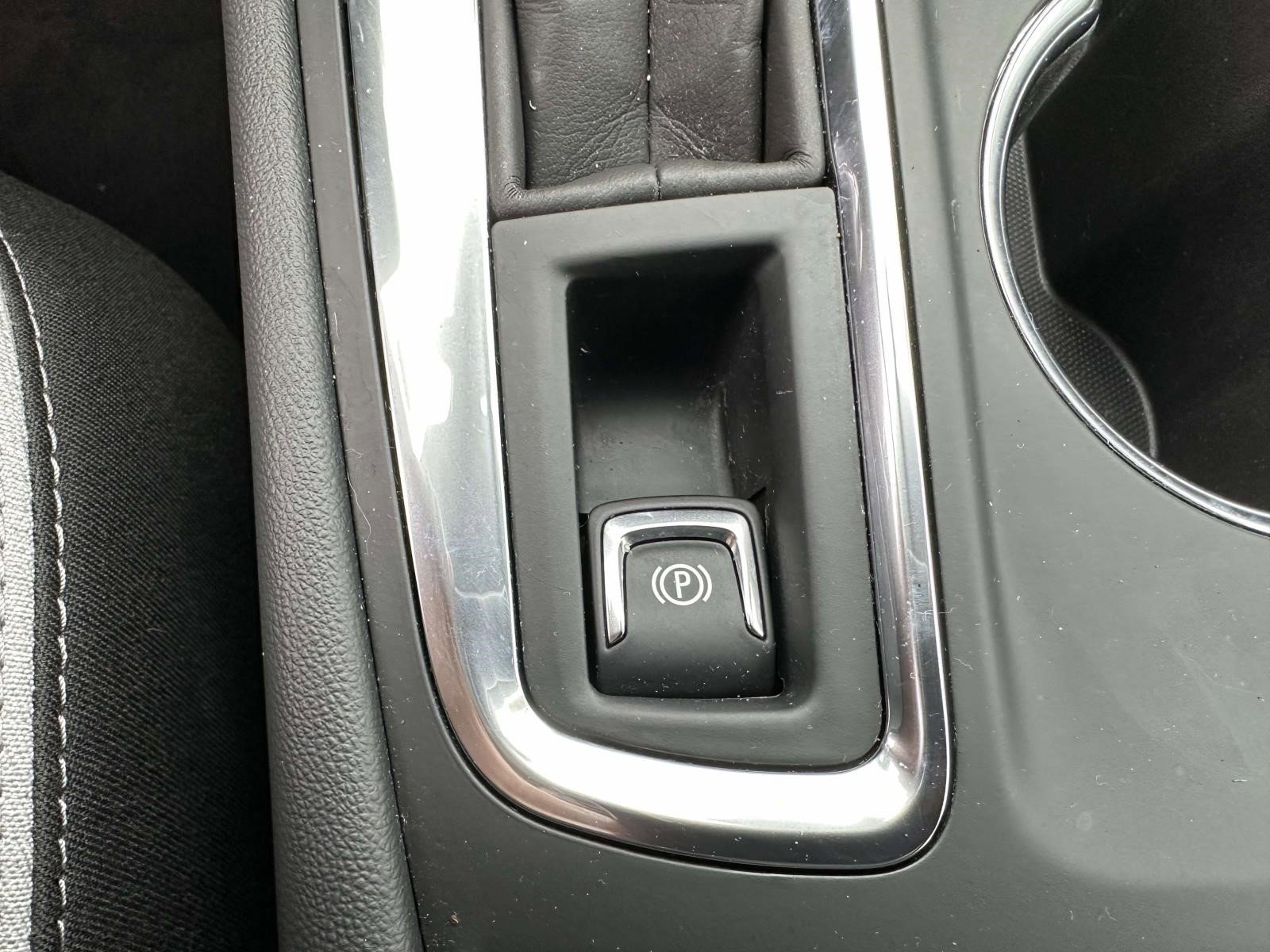 Certified 2024 Chevrolet Equinox LS AWD/4WD image 25