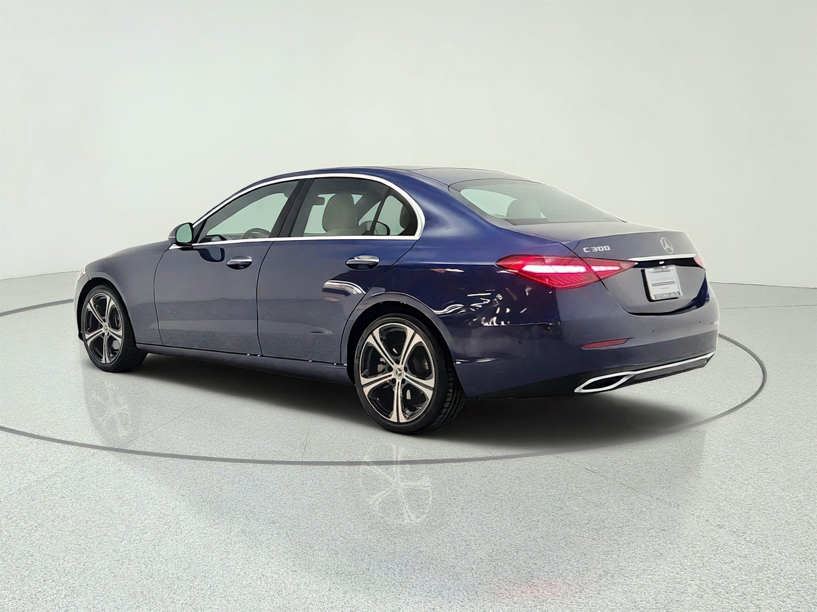 Used 2024 Mercedes-Benz C 300 Sedan image 7