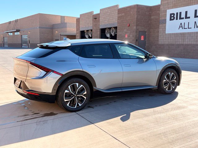 Used 2023 Kia EV6 Wind w/ Wind Technology Package AWD/4WD image 7