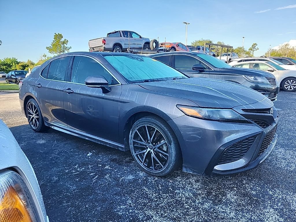 Used 2024 Toyota Camry SE w/ Convenience Package FWD image 2