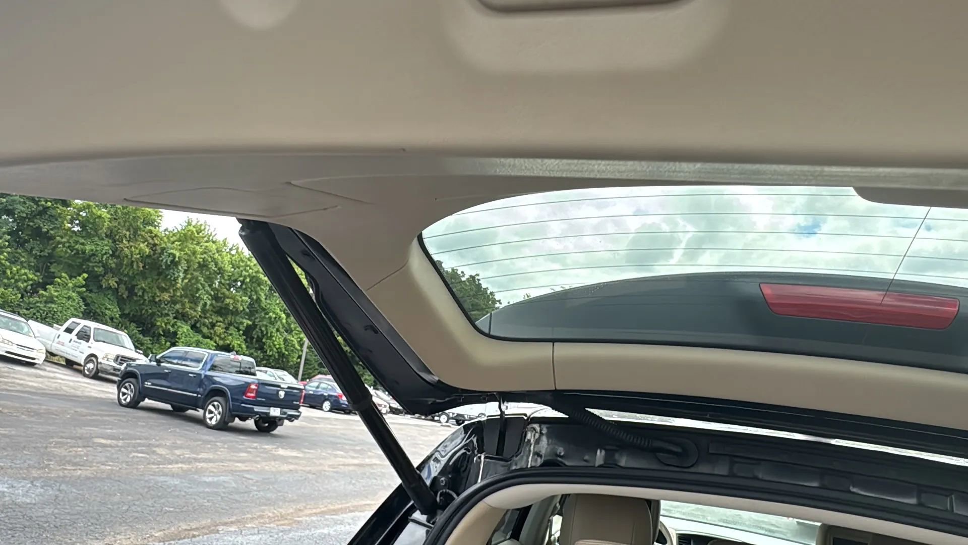 Used 2014 Nissan Pathfinder Platinum w/ Platinum Premium Package image 22