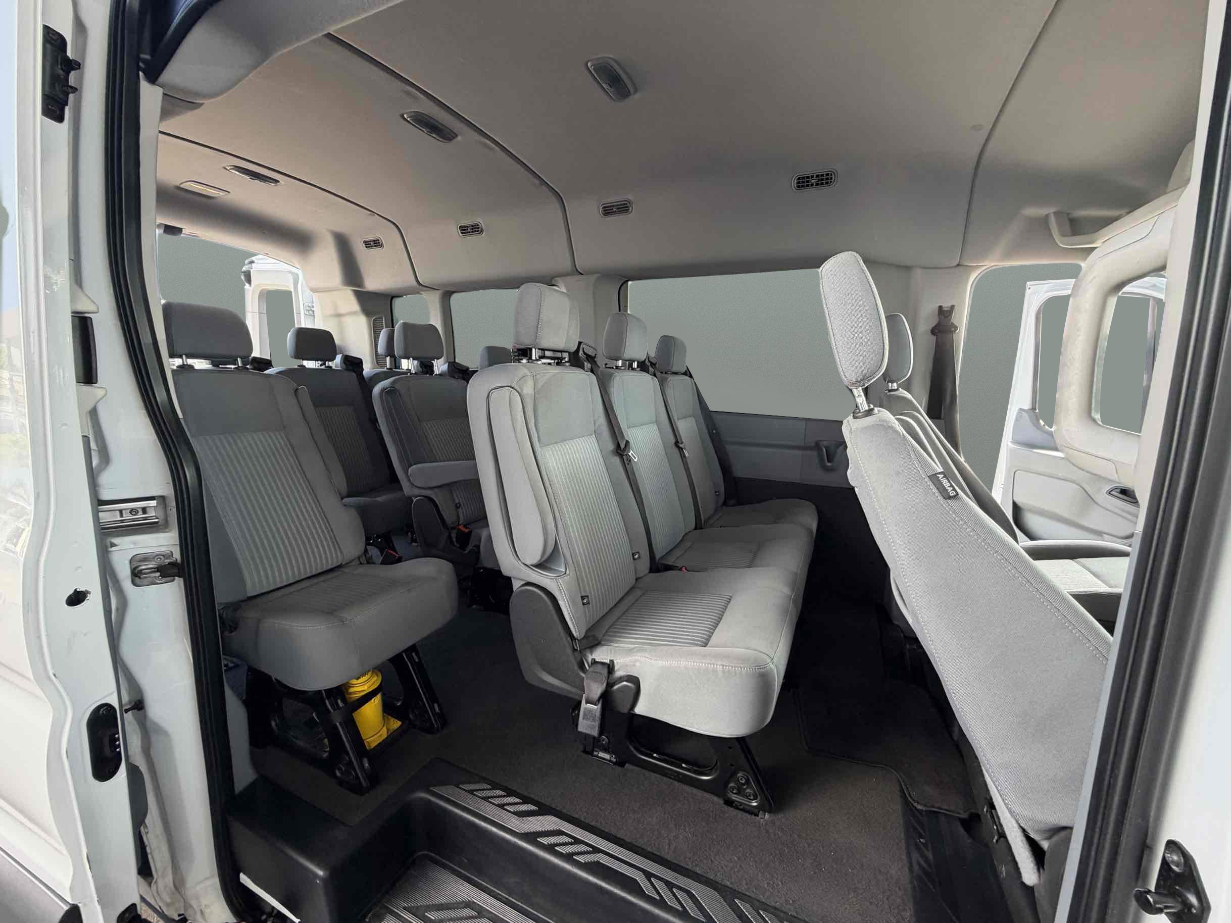 Used 2017 Ford Transit 350 XLT RWD image 17