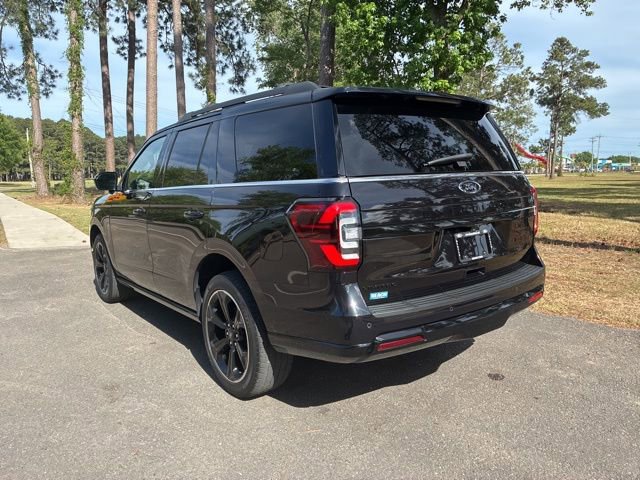 Used 2023 Ford Expedition Limited RWD image 5