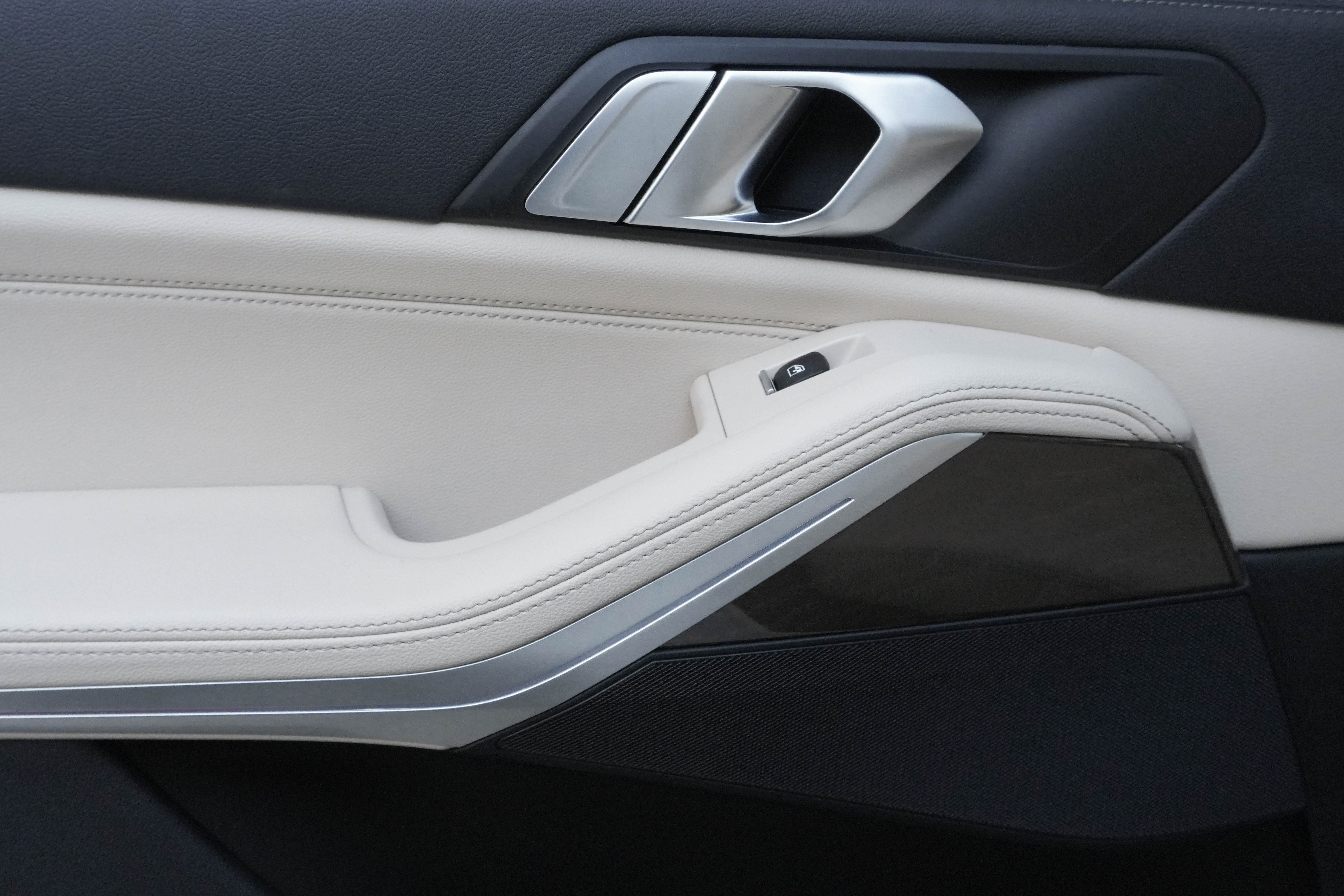 Used 2022 BMW X5 xDrive40i w/ Luxury Seating Package image 28