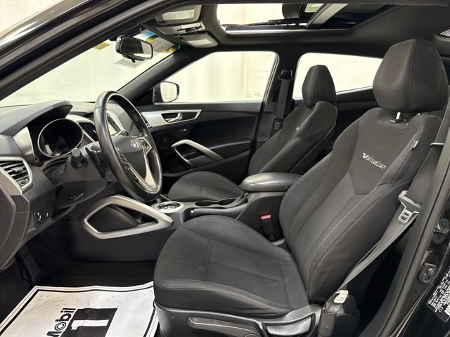 Used 2017 Hyundai Veloster Value Edition image 12