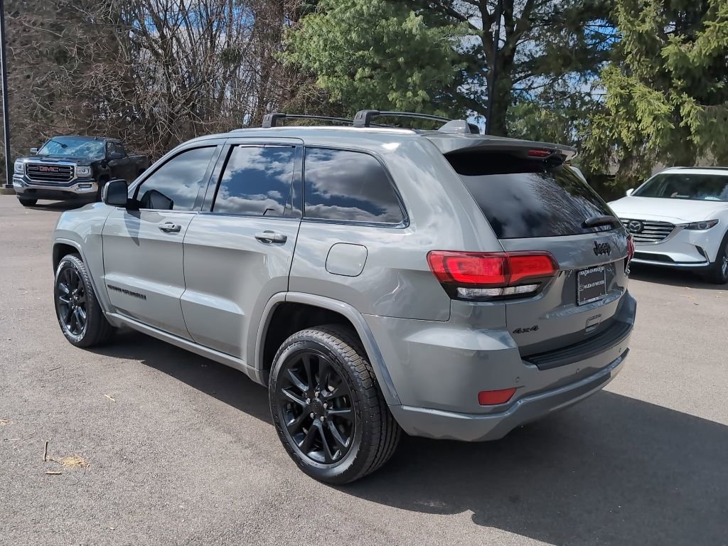 Used 2020 Jeep Grand Cherokee Altitude image 10