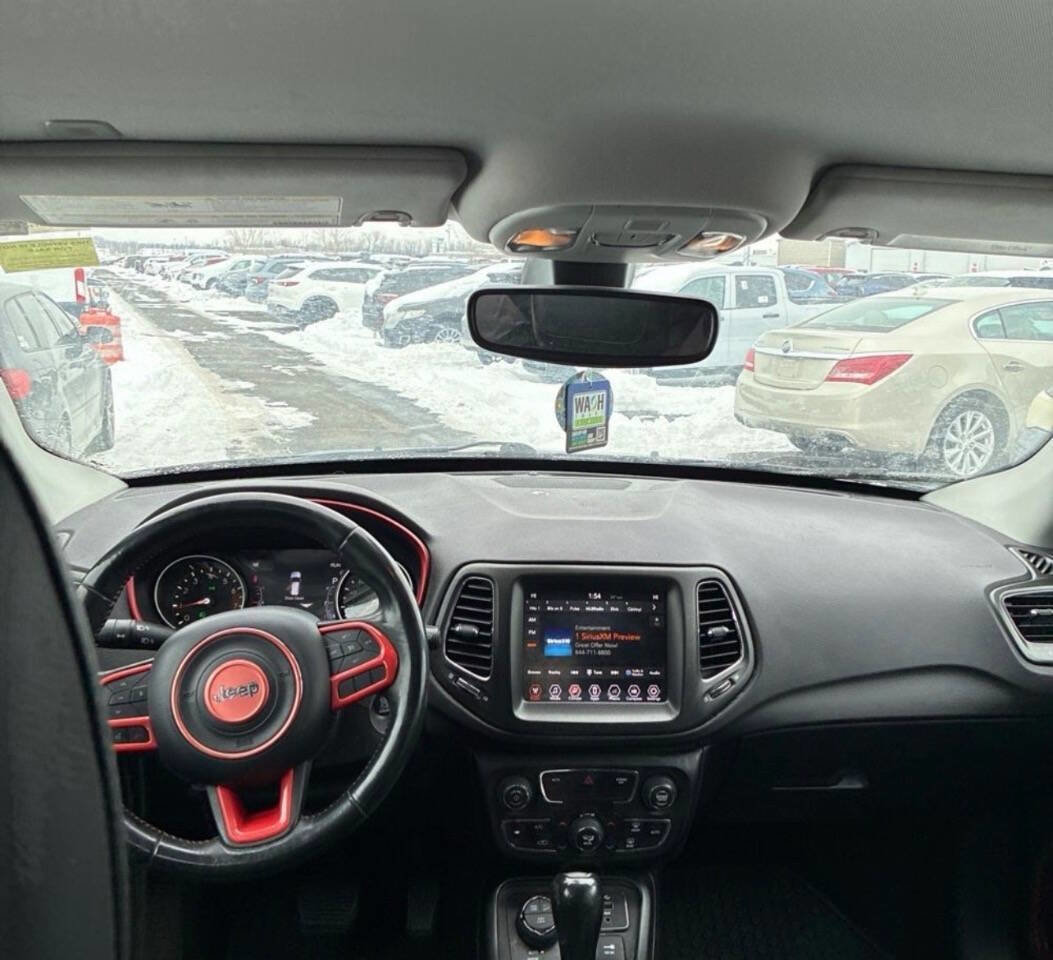 Used 2018 Jeep Compass Trailhawk image 11