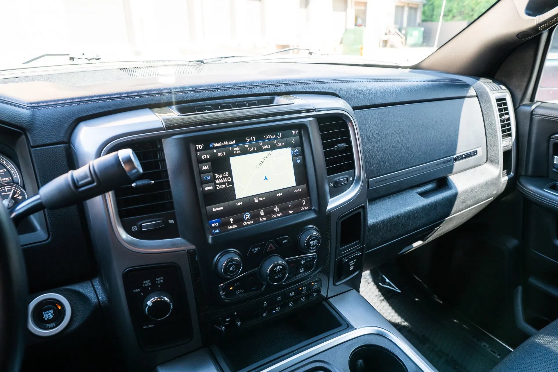 Used 2018 RAM 2500 Limited AWD/4WD image 29