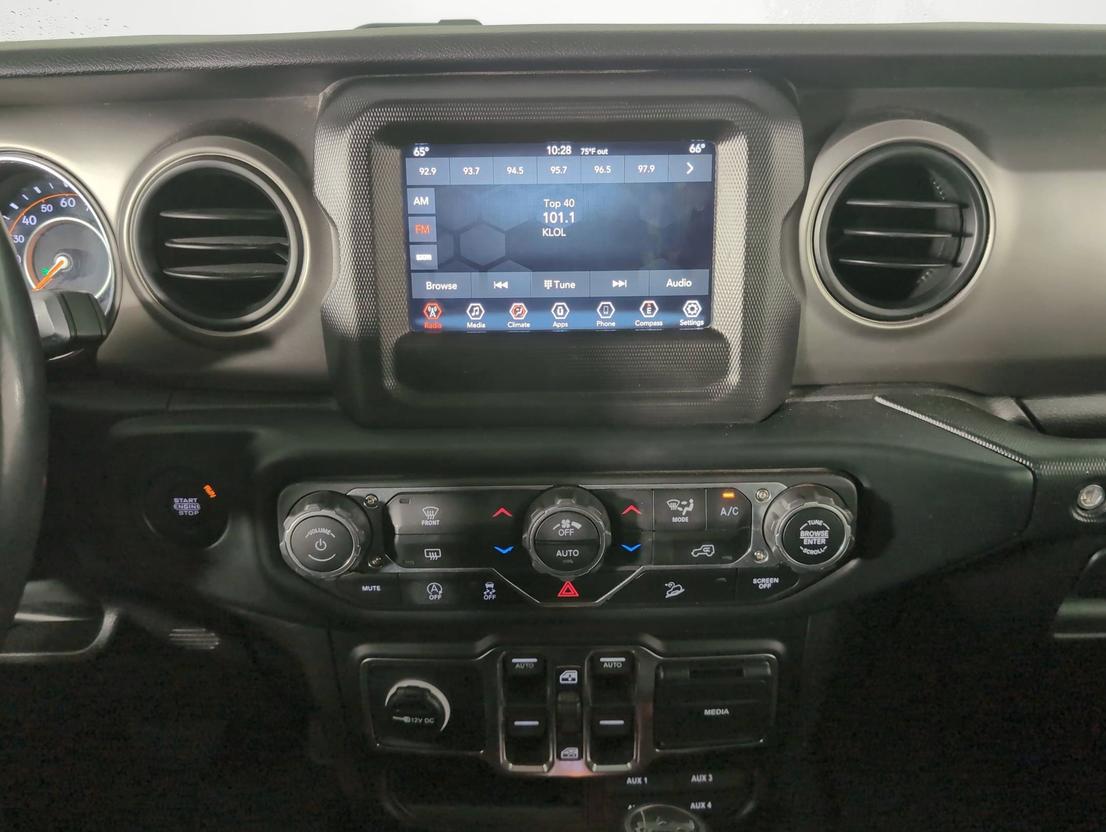 Used 2019 Jeep Wrangler Unlimited Sport S image 27