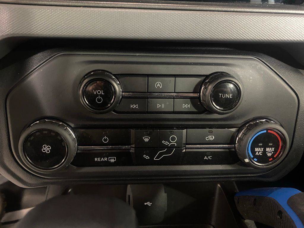 Used 2024 Ford Bronco Black Diamond AWD/4WD image 19