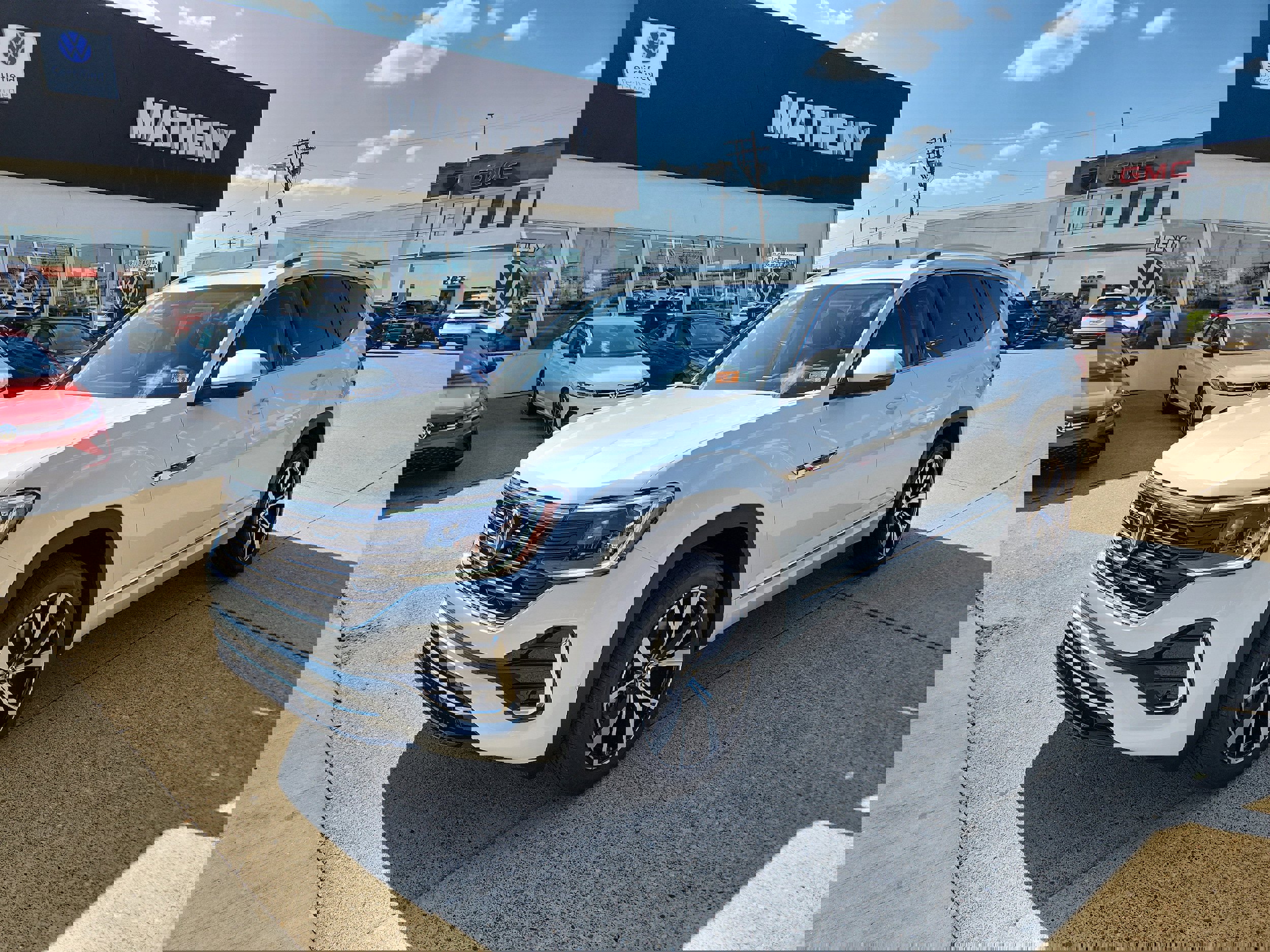 New 2026 Volkswagen Atlas SEL Premium R-Line