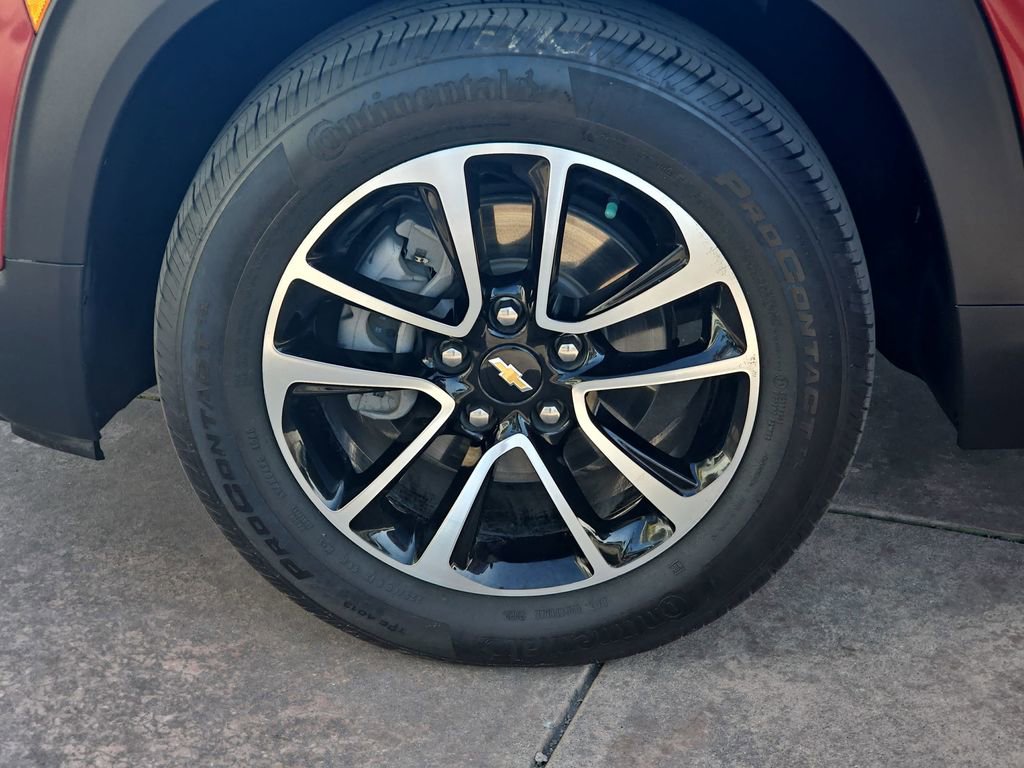 Used 2024 Chevrolet TrailBlazer LT image 35