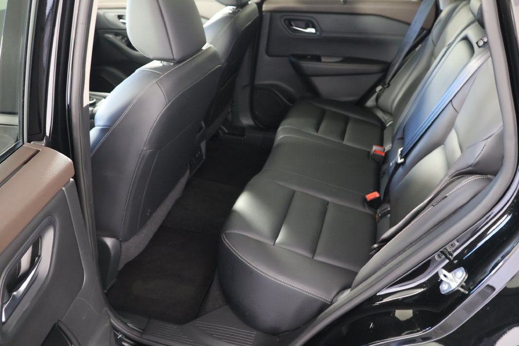 Used 2023 Nissan Rogue SL w/ SL Premium Package AWD/4WD image 20