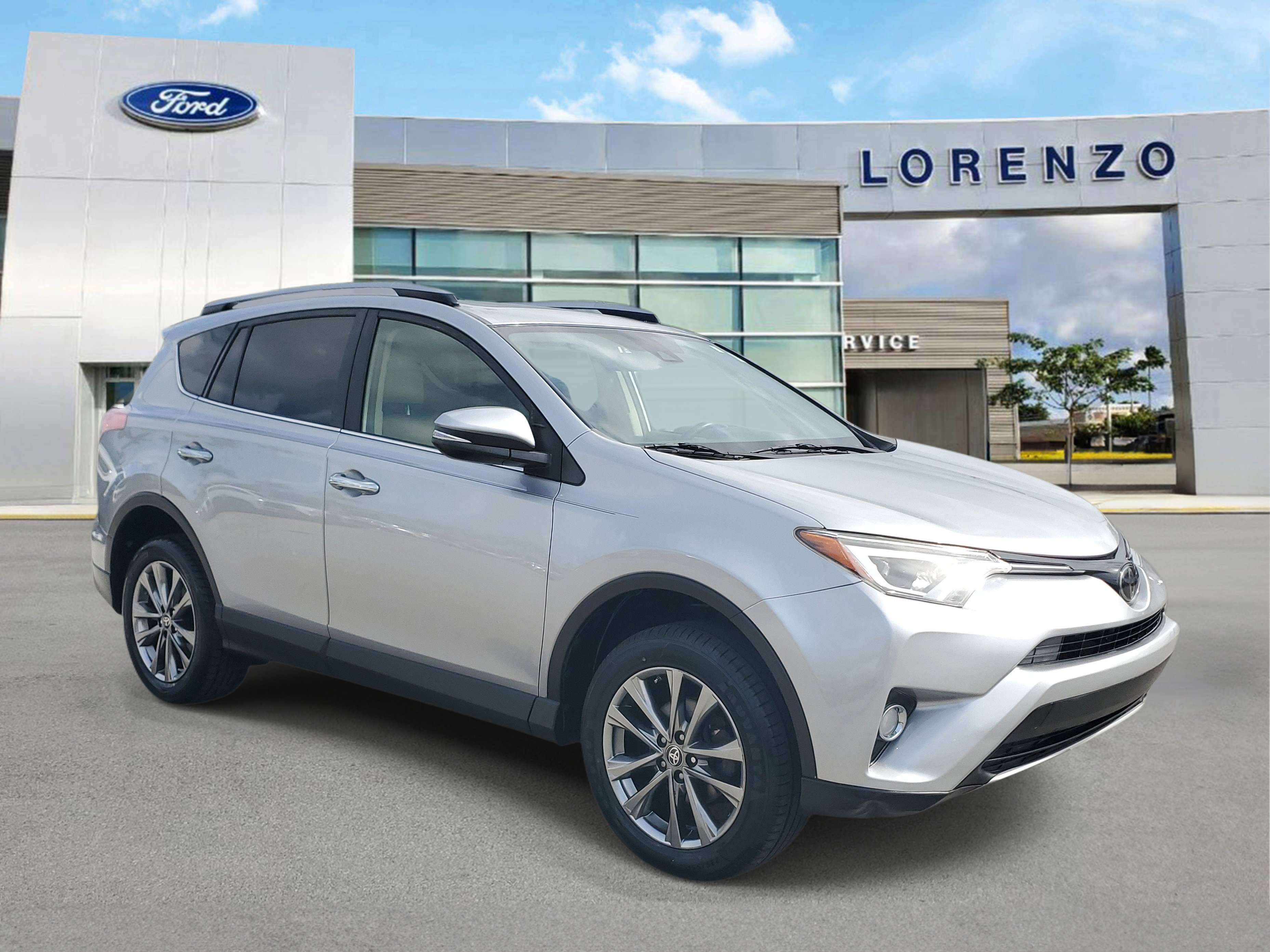 Used 2018 Toyota RAV4 Limited image 3