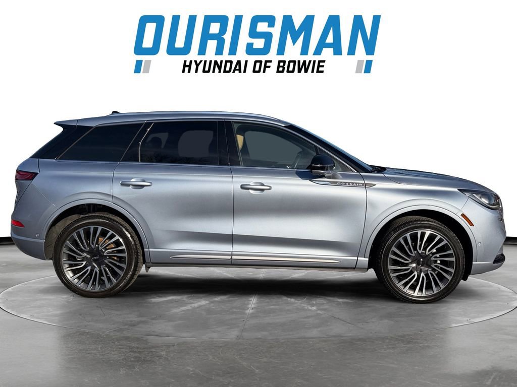 Used 2022 Lincoln Corsair Reserve w/ Sport Package image 7