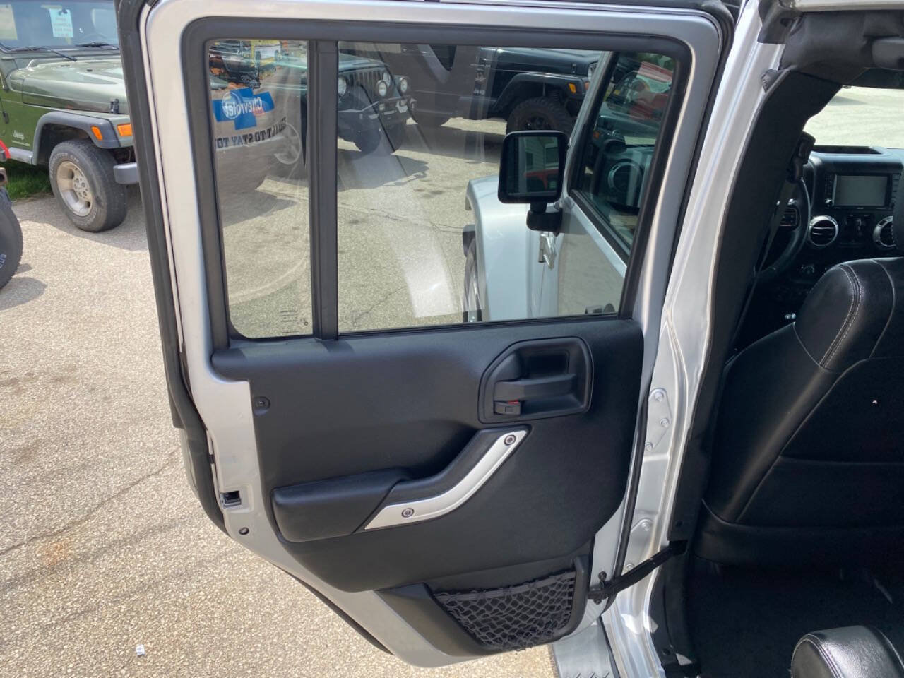 Used 2012 Jeep Wrangler Unlimited Sahara w/ Dual Top Group AWD/4WD image 41
